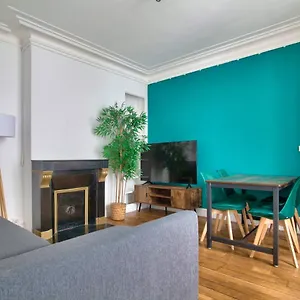 Luxurious 1 Bedroom Notre Dame De Monge Free Netflix , Paris France